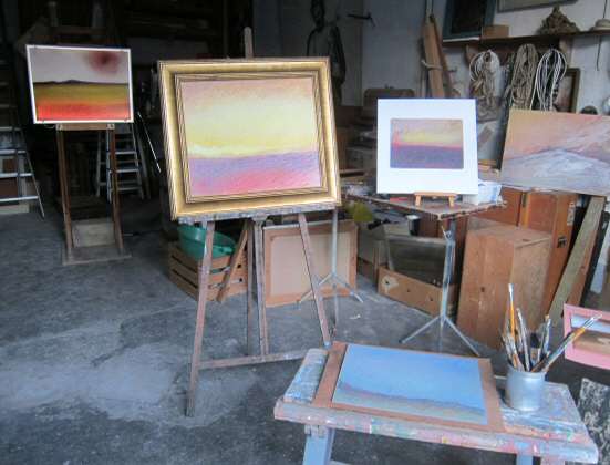 dans mon atelier
			<p> visitez également mon site <strong>www.azart.ch</strong> </p>